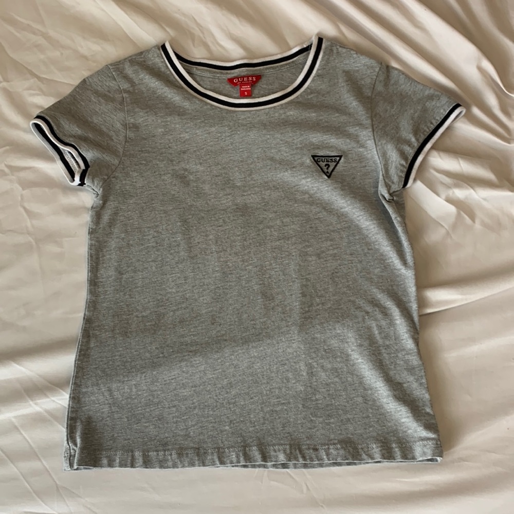 gray guess shirt